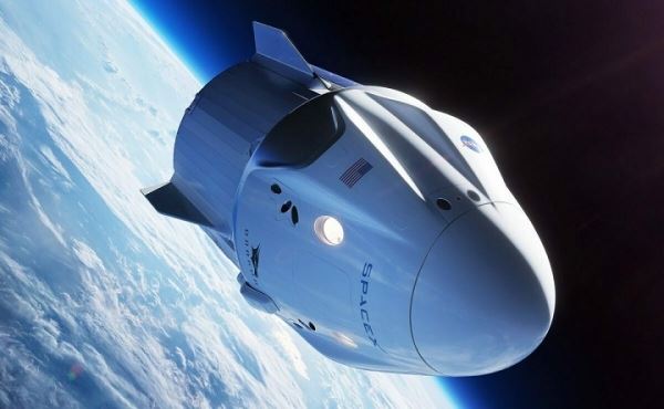 Что известно об условиях проживания экипажа на борту SpaceX Dragon