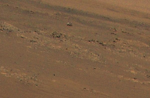 Что вы видите на снимке? Марсоход Perseverance — его заснял марсианский вертолет Ingenuity