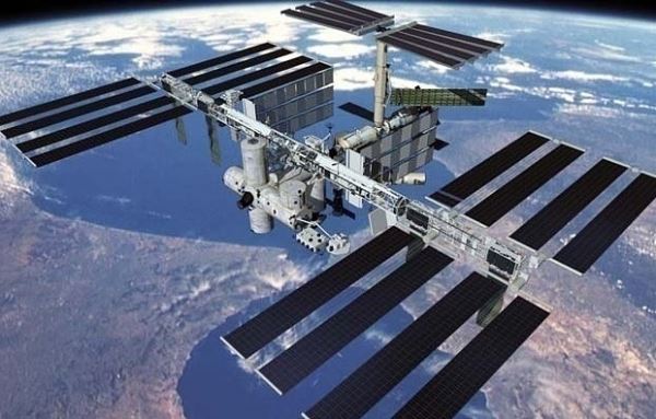 Экипаж МКС сообщил о дыме и запахе гари в модуле «Звезда»