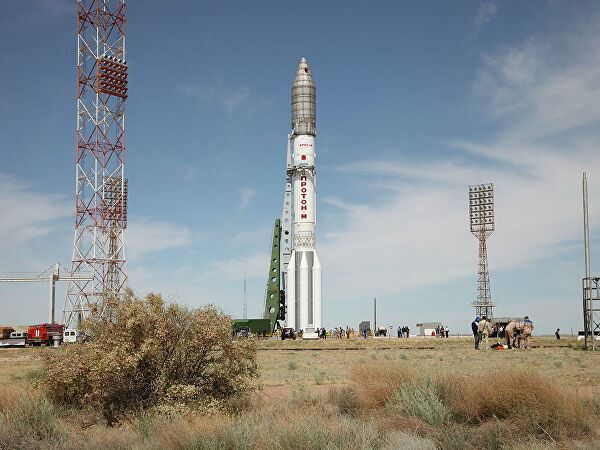 Источники: запуск спутников "Экспресс" с Байконура отложили на декабрь