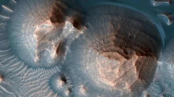 Марс пережил тысячи извержений супервулканов