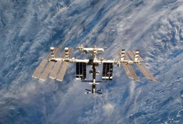 Орбита МКС будет поднята на 750 м для подготовки к полету экипажа с актрисой Пересильд