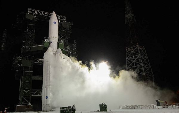 Роскосмос объявил тендер на сумму более 1 млрд рублей по пилотируемым полетам на Луну