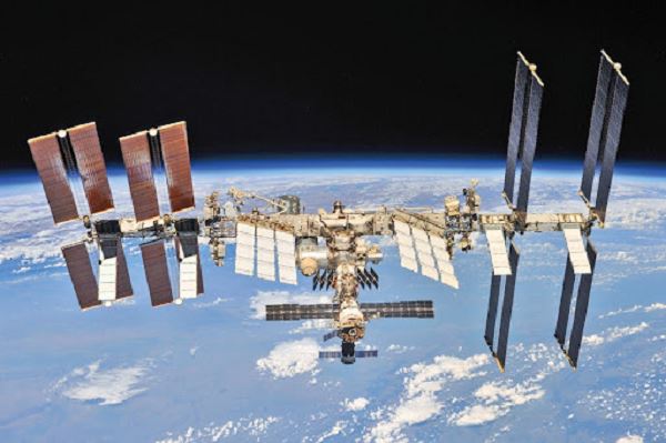 Роскосмос заявил, что возможность продления эксплуатации МКС после 2024 года еще изучается