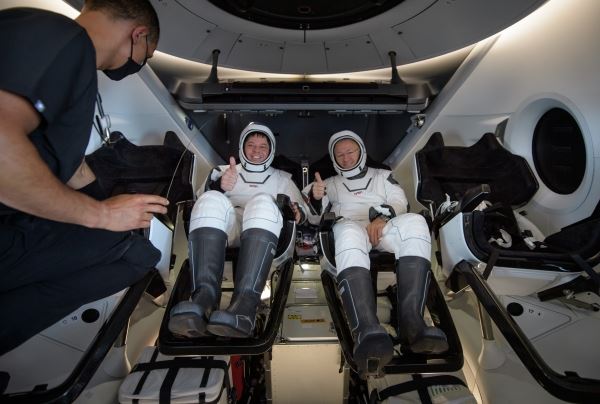В NASA назвали сроки отправки первого гражданского экипажа на МКС