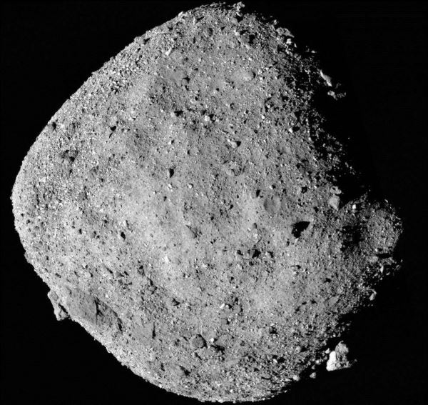 Почему астероиды из груды щебня имеют форму бриллиантов?